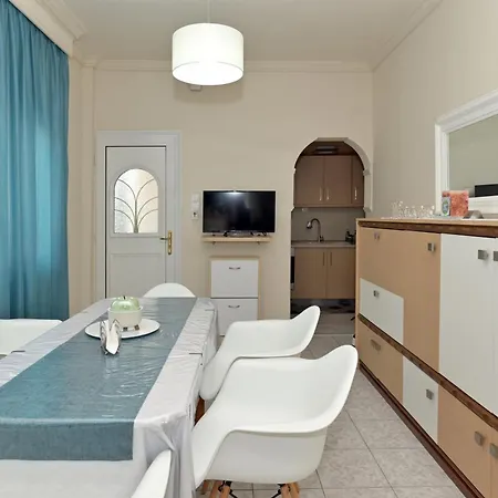 Casa Blue - 15 Min To Apartment